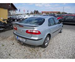 Renault Laguna 1,8 88Kw 16V RXT - 6