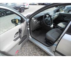 Renault Laguna 1,8 88Kw 16V RXT - 11