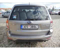 Subaru Forester 2,0 D 108Kw Active - 7