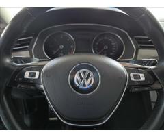 Volkswagen Passat 2,0   140kW,4MOTION,DSG,ALLTRACK,1.M - 13
