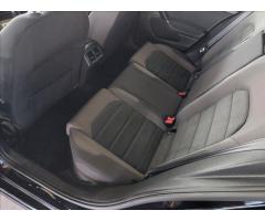 Volkswagen Golf 1,5   TSI 110kW,HIGHLINE,ČR,1.MAJ - 26