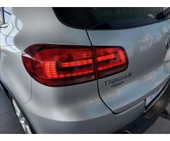 Volkswagen Tiguan 2,0   Track & Style, 4motion 110kw - 26