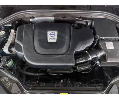 Volvo XC60 2,4   D 129kW,2.MAJ,SERVISKA,SUMMUM - 22