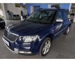 Škoda Yeti 2,0   TDI 81kW,1.MAJITEL,SERVISKA - 3