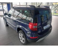 Škoda Yeti 2,0   TDI 81kW,1.MAJITEL,SERVISKA - 4