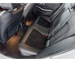 BMW Řada 3 2,0   320d,xDrive,M-PAKET,PŮVOD ČR - 32