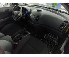 Hyundai i30 1,4   ČR,2.MAJITEL,SERVISKA,KLIMA - 9