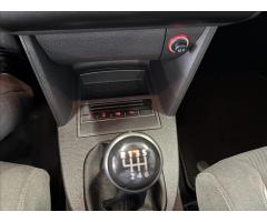 Volkswagen Touran 2,0   TDI 103kW,SERVISKA,7 MÍST - 16