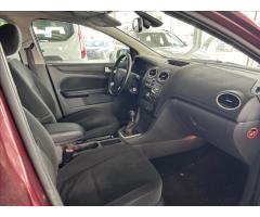 Ford Focus 1,6   GHIA,DRUHÁ SADA KOL - 9